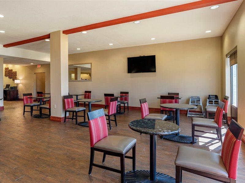 Comfort Suites Airport South Montgomery Exterior photo